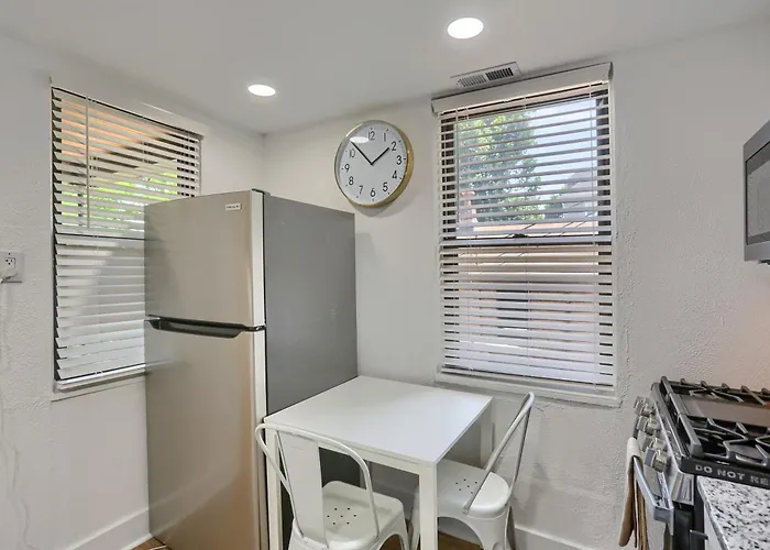 Dormont, Potomac 2d Modern And Unique Private Bedroom With Shared Bathroom * Pittsburgh